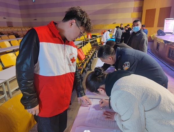 “淮小红”中煤新集持续开展献血宣传动员4
