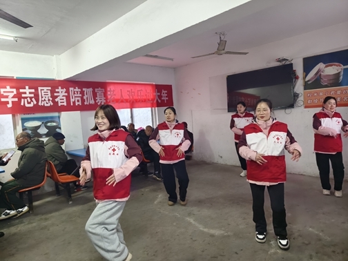 “淮小红”陪孤寡老人欢乐过大年21
