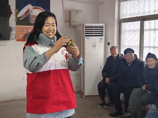 “淮小红”陪孤寡老人欢乐过大年23