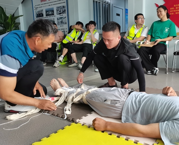 市红十字会送训上门为企业安全保驾护航3
