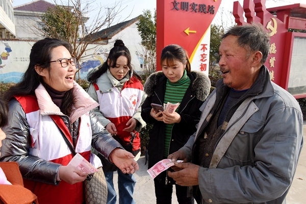 “爱心鸡”再度激情热销11