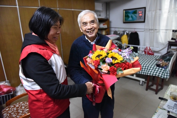 冰雪严寒送温暖 淮南市红十字会“博爱送万家”侧记46-