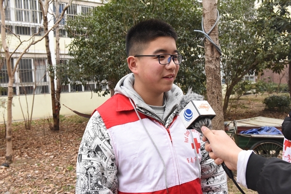 冰雪严寒送温暖 淮南市红十字会“博爱送万家”侧记80