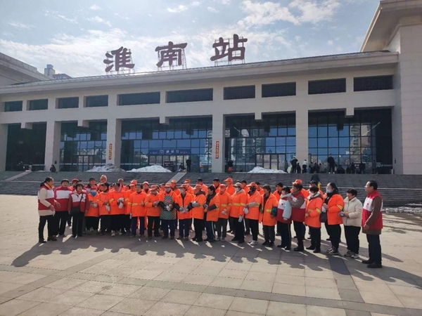 冰雪严寒中2000份爱心粥温暖一座城21