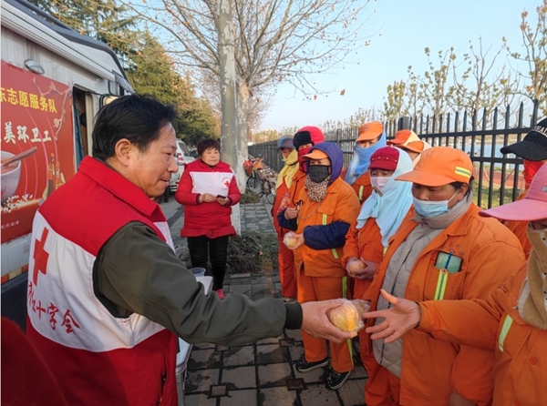 冰雪严寒中2000份爱心粥温暖一座城9