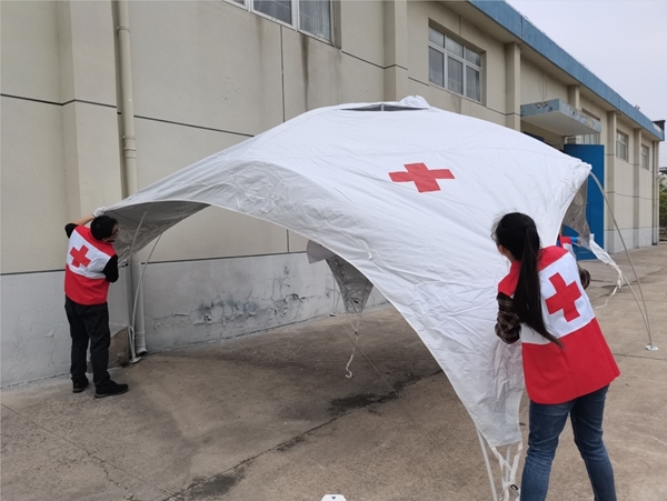 淮南市红十字救援队开展救援装备训练2