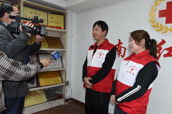 全国“双料”家庭张明夫妇一同登记器官捐献9