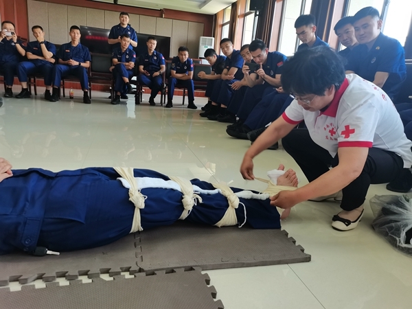 淮南市红十字会连续16年为消防培训应急救护16