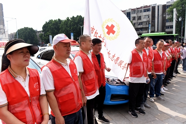 “淮小红”爱心护考开启2