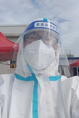 2-副本:两张并排放在一起