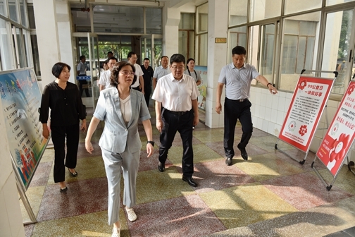 市委书记任泽锋调研红十字会工作1