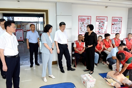 市委书记任泽锋调研红十字会工作3