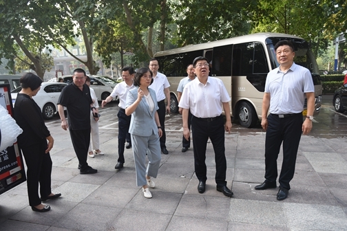市委书记任泽锋调研红十字会工作4