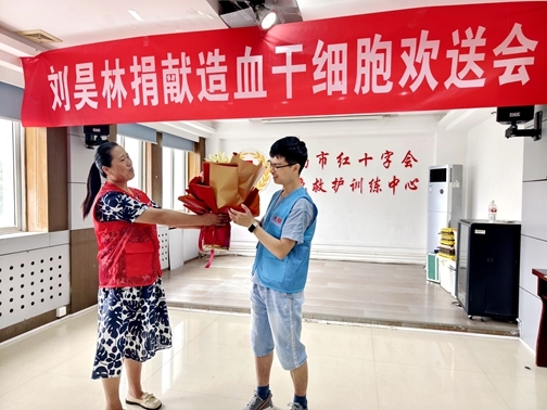 咱们一大家自家人为你壮行10