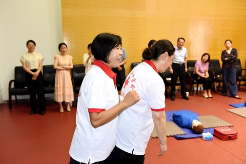 世界急救日市长学救护7