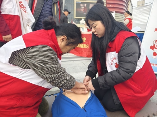 国际志愿者日“淮小红”依然是主角11