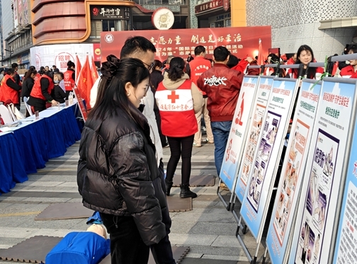 国际志愿者日“淮小红”依然是主角6