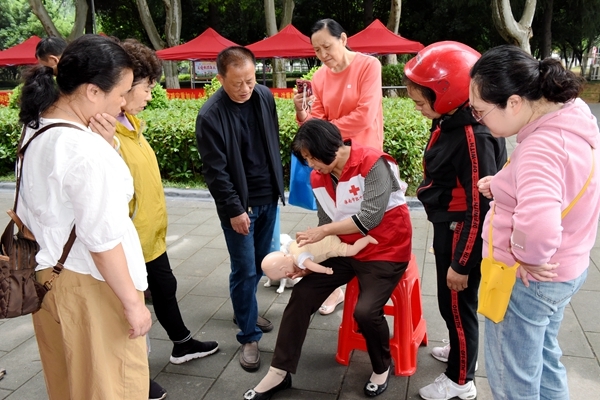 淮南市县红十字会开展防灾减灾宣传活动9