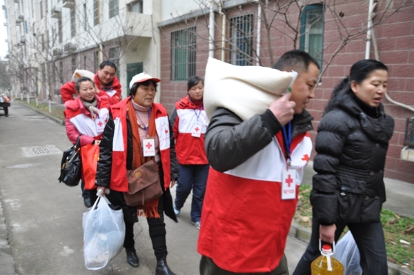 这位老人为什么“火”17