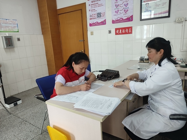 “淮小红”以热血行动庆祝世界献血者日15