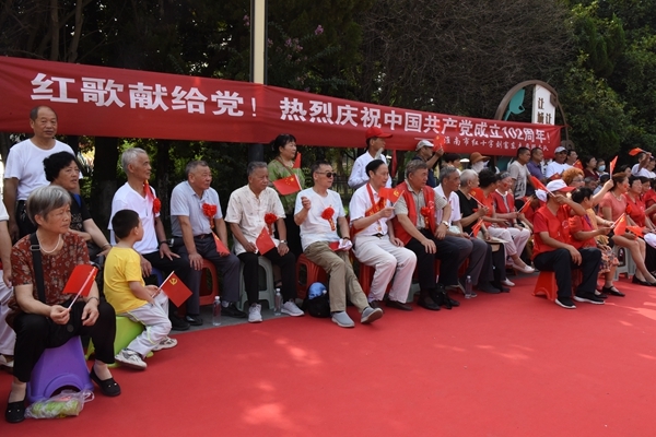 淮小红”红心颂歌献给党15