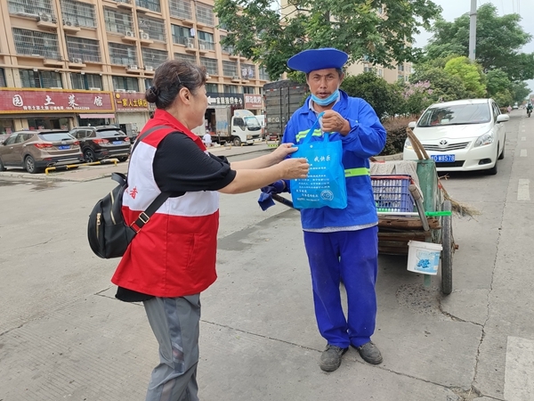 爱心粥爱心包爱心活送给您15