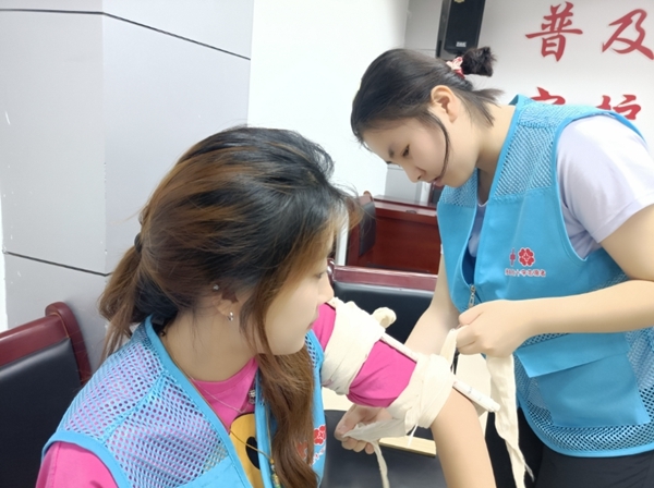 “快乐益夏”与爱有约5
