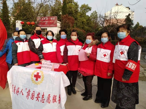 花甲志愿者王梅英扎根社区默默奉献35载3