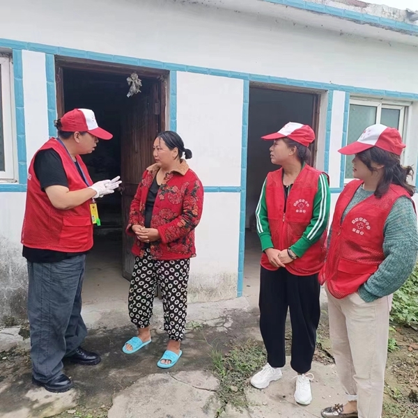 “淮小红”“双节”奉献忙47