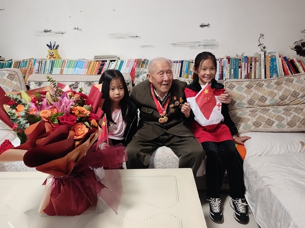 “淮小红”“双节”奉献忙64