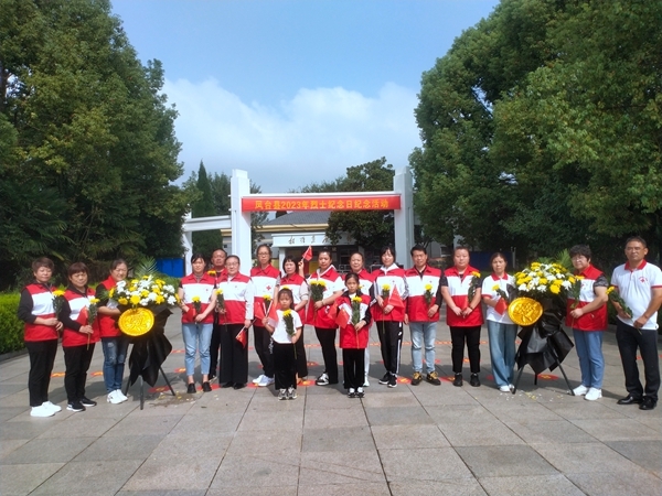 “淮小红”“双节”奉献忙71