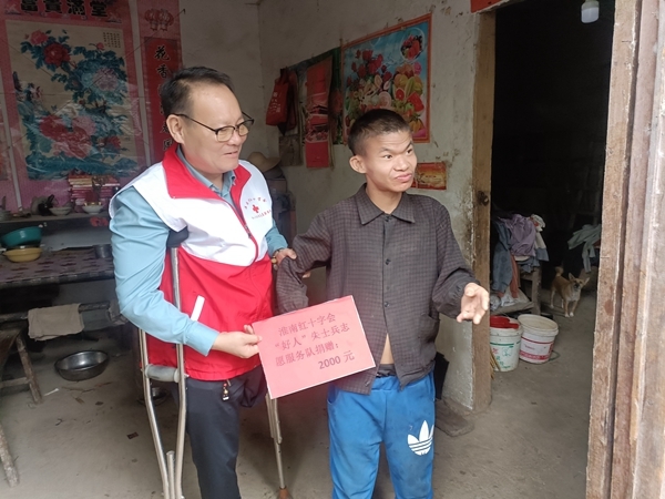 “淮小红”“双节”奉献忙12