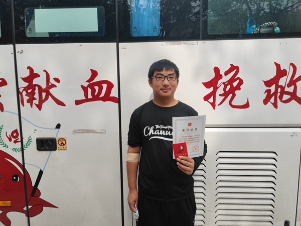 淮职志愿者献血留样忙9