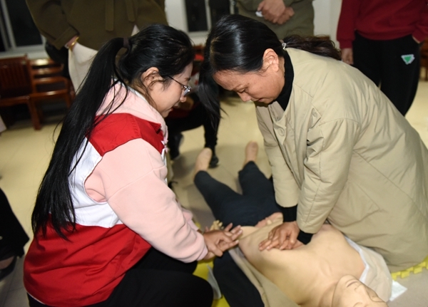 淮南市红十字会再为“马协”开展救护员培训4