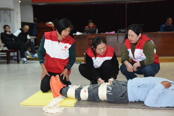 淮南市红十字会再为“马协”开展救护员培训9
