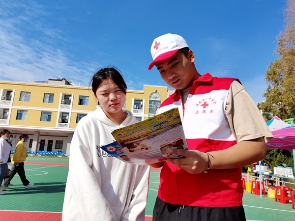 三员“淮小红”同获三季度市学雷锋志愿服务典型10