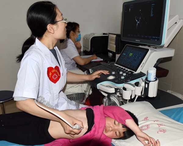 三员“淮小红”同获三季度市学雷锋志愿服务典型24