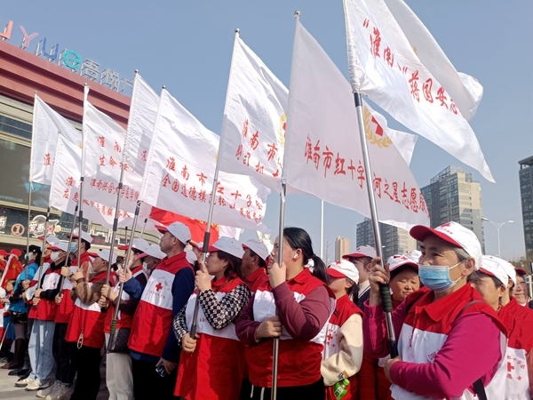 “淮小红”全市学雷锋纪念日活动显身手1