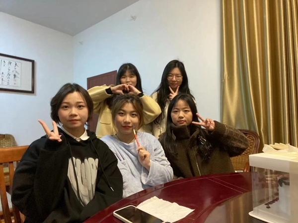 胡敏君,阳光女孩侠肝义胆捐“髓”救命10