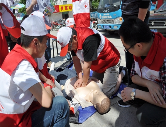 90后小伙14年默默坚守爱的约定25