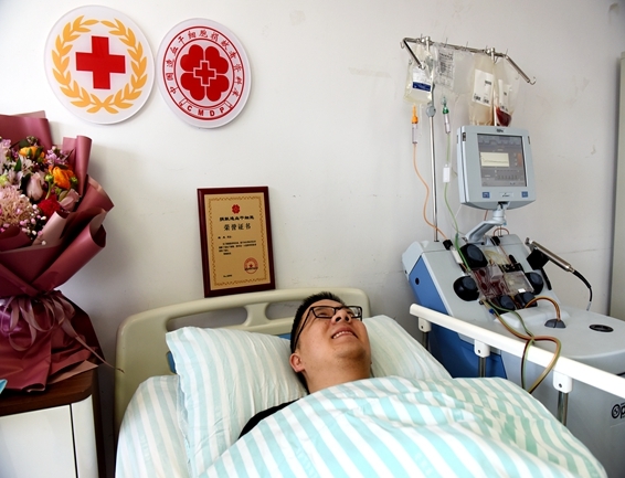 90后小伙14年默默坚守爱的约定28