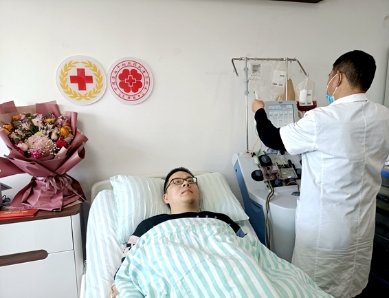 90后小伙14年默默坚守爱的约定29