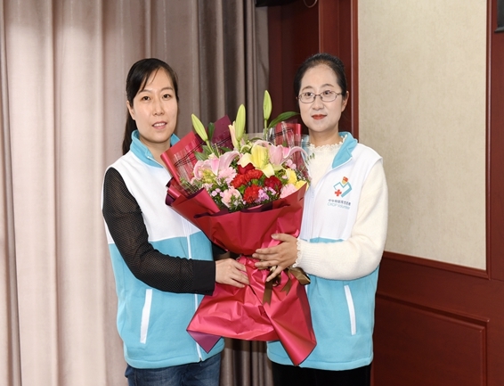 淮南为全省造干工作者捐献第一人穆敏赴捐壮行15