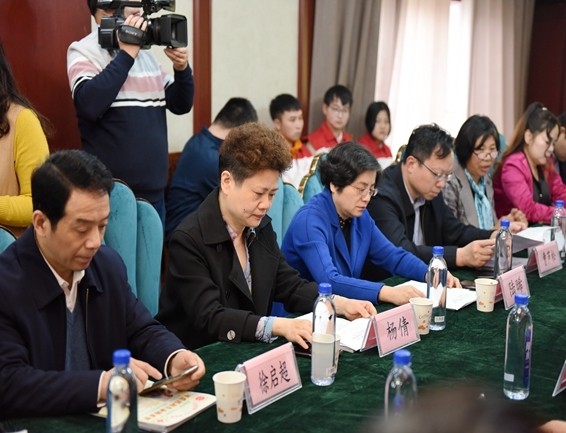 淮南为全省造干工作者捐献第一人穆敏赴捐壮行4