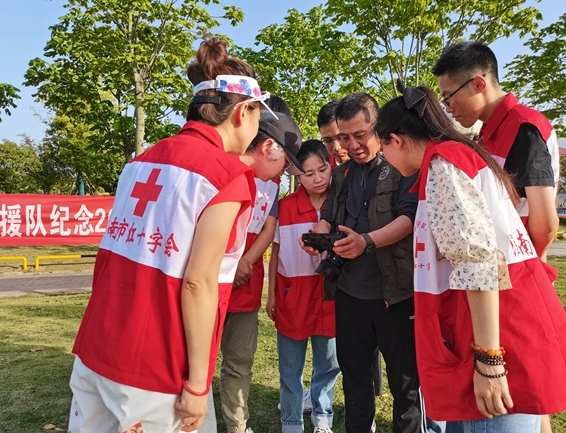 淮南市红十字会救援队用行动纪念“5.8”“5.12”5