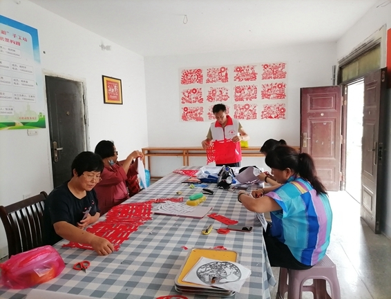 一天三场，潘集区红十字志愿服务队东奔西忙11