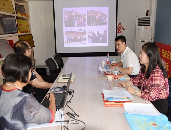 省红十字会来淮调研1