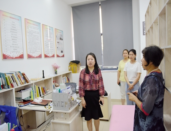 省红十字会来淮调研8