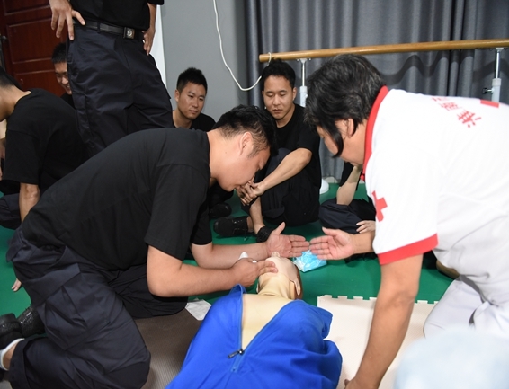 淮南市红十字会连续三年为特殊岗位辅警进行救护培训7