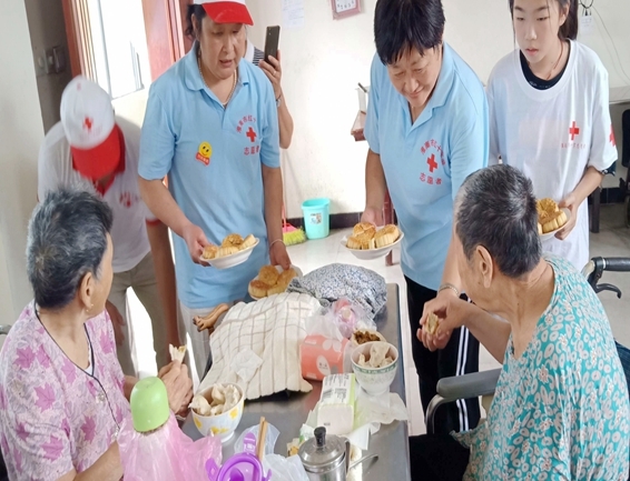 淮南市红十字志愿者葛永7年倾情为生命接力19